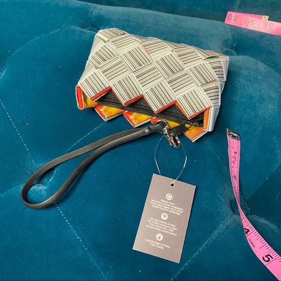 Ecoist BARCODE Wristlet Coin Purse - Picture 5 of 5